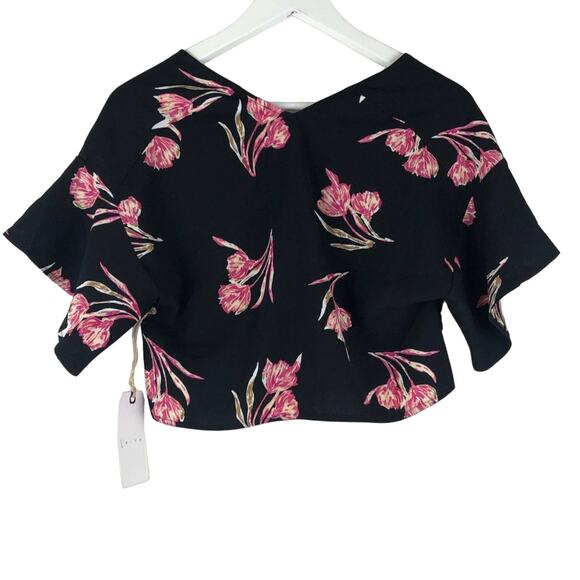 LEITH Black Pink Floral Crop Top Summer XS Buttons NWT Cropped V-Neck Flutter - Picture 4 of 4